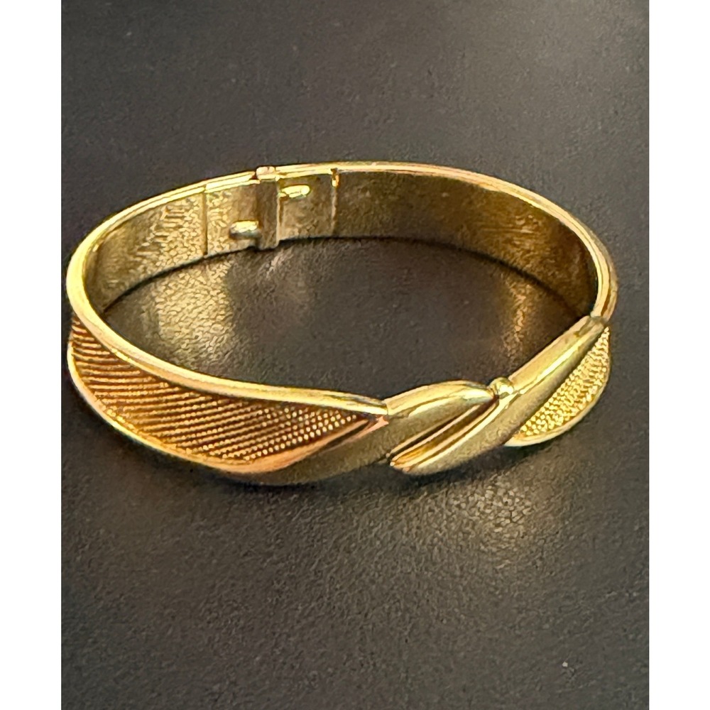 Vintage MONET Clamper Bracelet 80s Glam Gold Tone Mesh Bypass Hinged